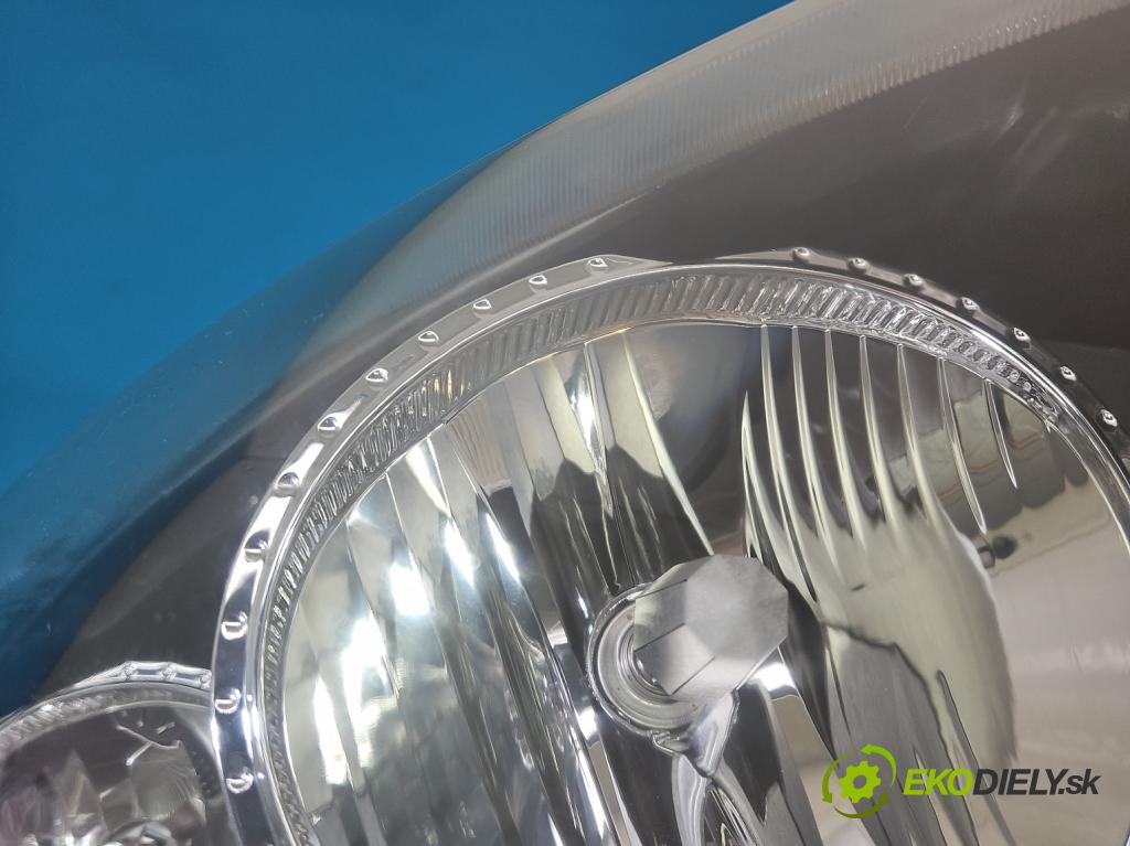 Seat Altea 1.8 TFSI 160 HP manual 118 kW 1798 cm3 5- Reflektor: pravý 5P1941006D (Svetlo predné pravé)
