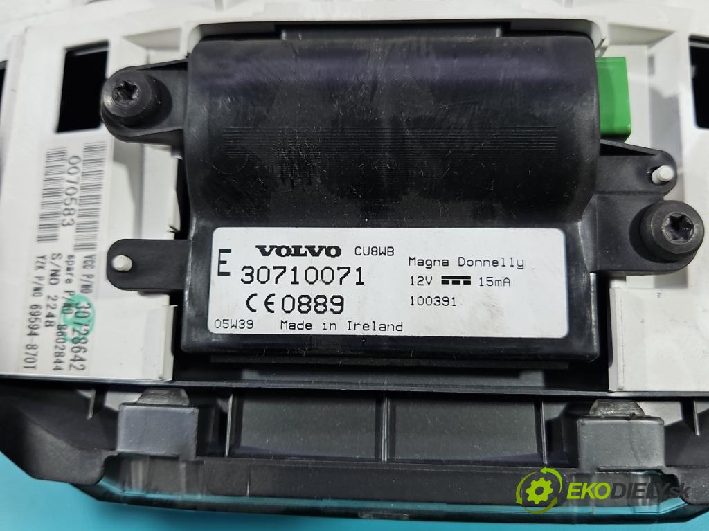 Volvo V50 2.4 20V B5244S: 140 HP automatic 103 kW 2435 cm3 5- prístrojovka/ budíky 30710071 (Prístrojová doska)