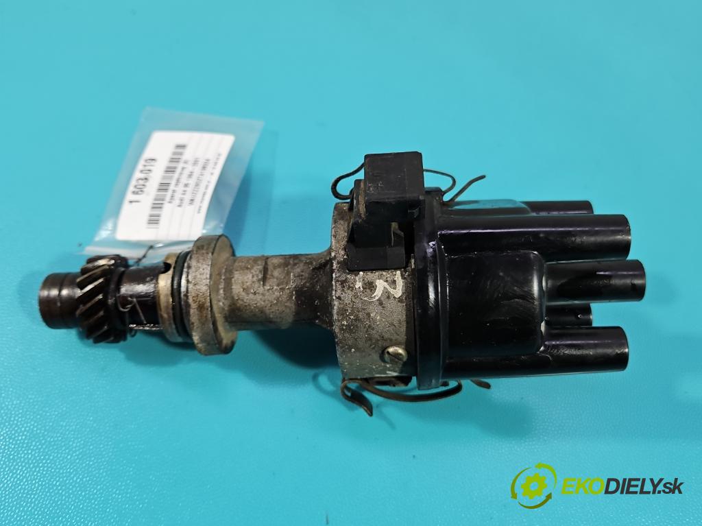 Audi A4 B5 1994-2001 1.6 8V 101 hp manual 74 kW 1595 cm3 4- modul zapalovací 050905205AS (Rozdělovač)