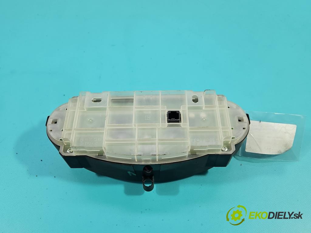 Toyota Yaris III 2011-2020 1.3 vvti 99 HP manual 73 kW 1329 cm3 5- panel kúrenia 75F206