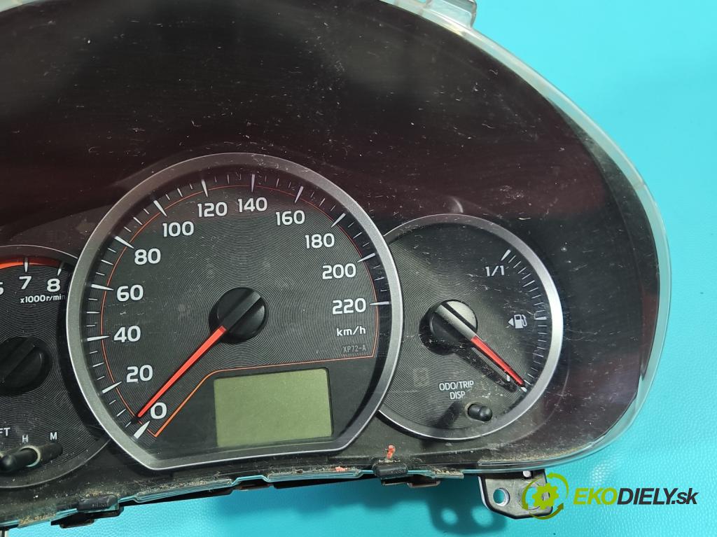 Toyota Yaris III 2011-2020 1.3 vvti 99 HP manual 73 kW 1329 cm3 5- prístrojovka/ budíky 83800-0DR50 (Prístrojová doska)