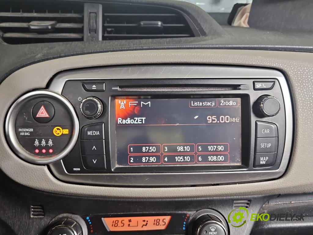 Toyota Yaris III 2011-2020 1.3 vvti 99 hp manual 73 kW 1329 cm3 5- Radio továrna: 86140-0D010