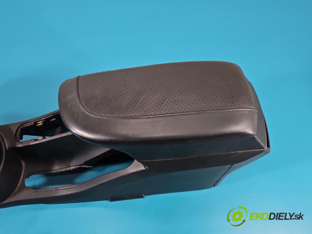 Seat Altea 1.8 TFSI 160 HP manual 118 kW 1798 cm3 5- operadlo 5P0864251B (Lakťová opierka)