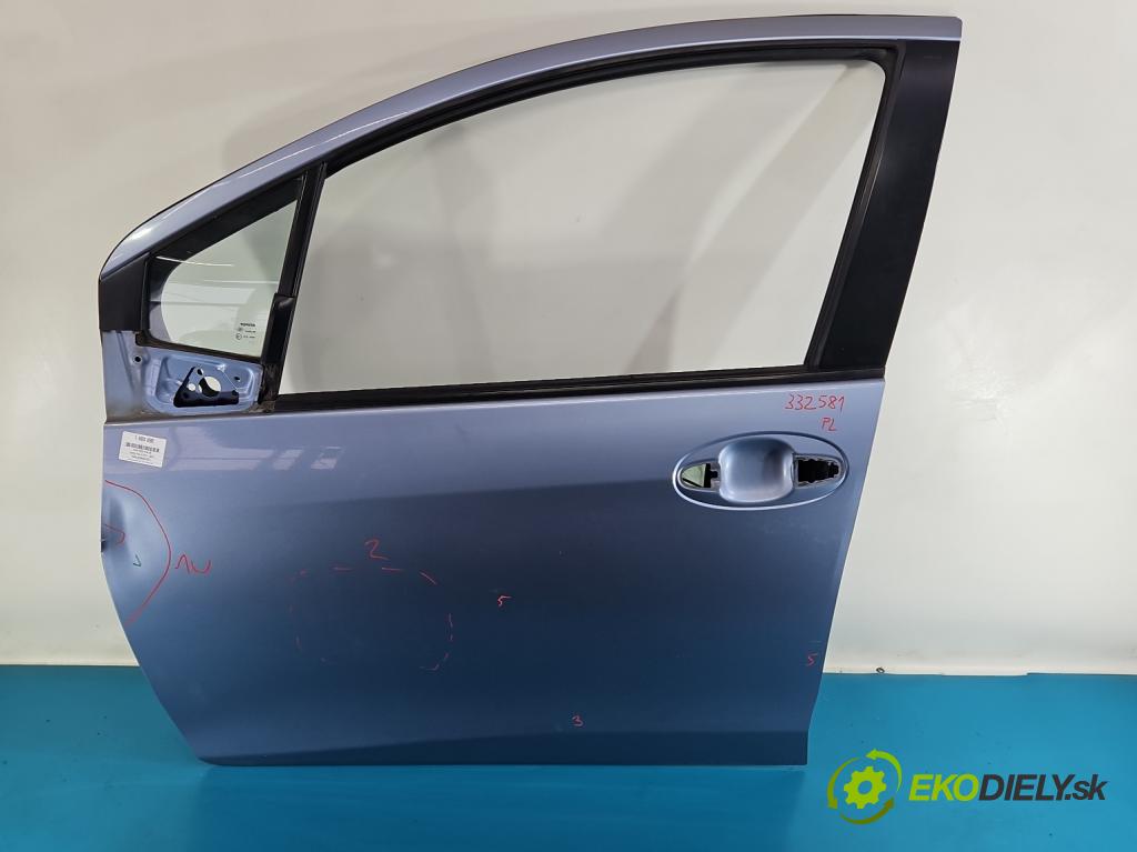 Toyota Yaris III 2011-2020 1.3 vvti 99 HP manual 73 kW 1329 cm3 5- dvere predné ľavé  (Kľučka dverí ostatné)