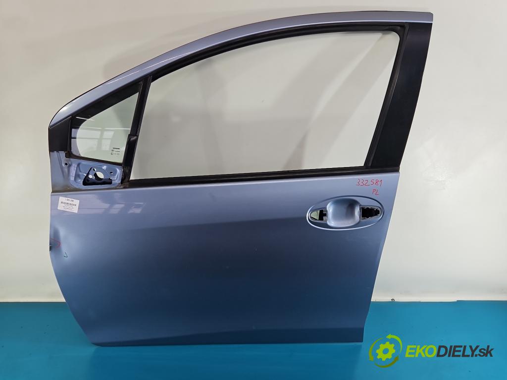 Toyota Yaris III 2011-2020 1.3 vvti 99 HP manual 73 kW 1329 cm3 5- dvere predné ľavé  (Kľučka dverí ostatné)