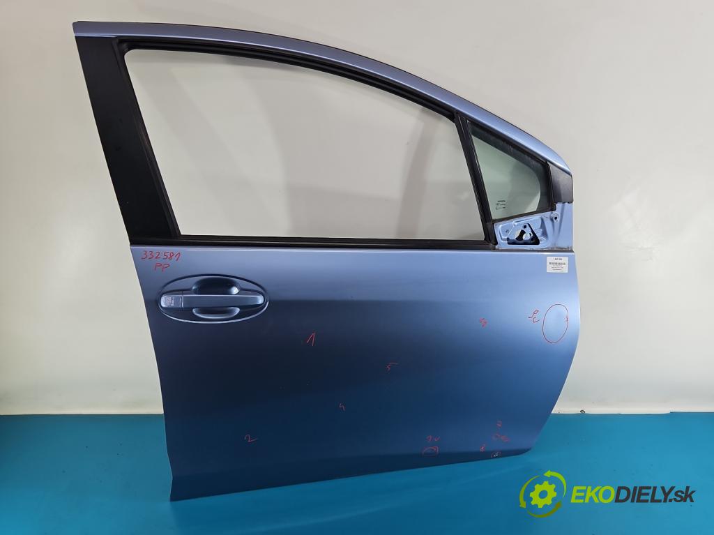 Toyota Yaris III 2011-2020 1.3 vvti 99 HP manual 73 kW 1329 cm3 5- dvere predné pravé  (Kľučka dverí ostatné)