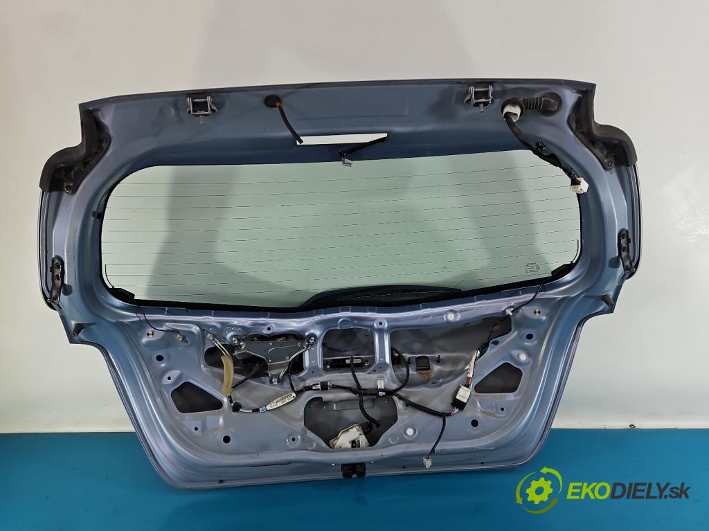 Toyota Yaris III 2011-2020 1.3 vvti 99 HP manual 73 kW 1329 cm3 5- zadna kufor  (Kapota zadná (kufor))