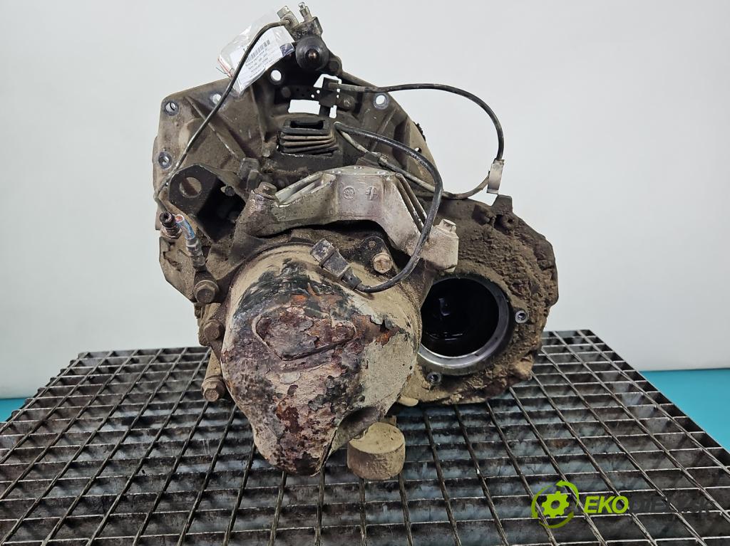Volvo V40 I 1995-2004 1.8 16V 122 HP manual 90 kW 1783 cm3 5- prevodovka stupeň,rýchlosť manual JC5 227