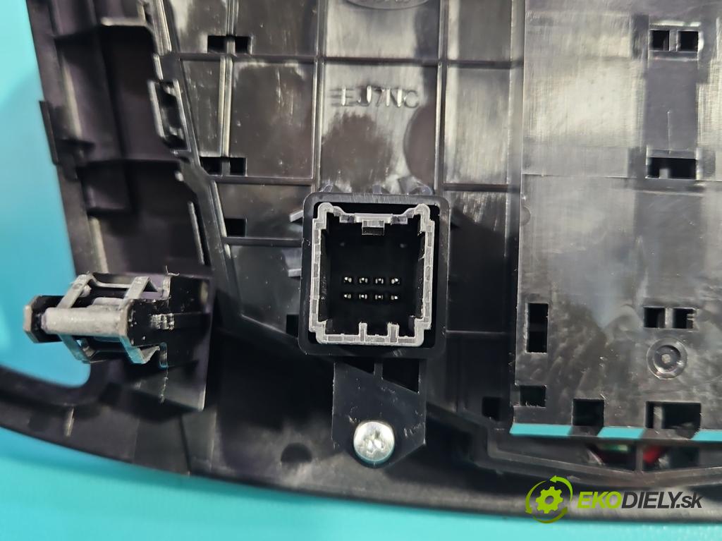 Ford C-Max II 2010-2019 2.0 tdci 140 HP manual 103 kW 1997 cm3 5- prepínač rádio: navigácie A12801521