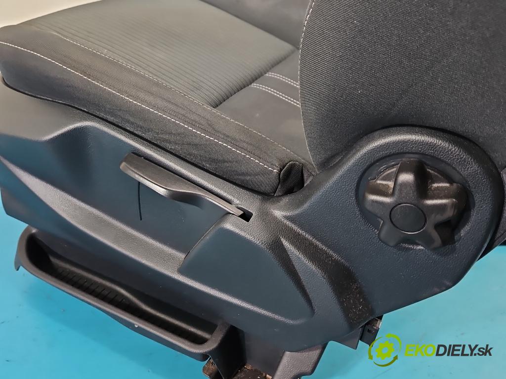 Ford C-Max II 2010-2019 2.0 tdci 140 HP manual 103 kW 1997 cm3 5- Sedačka ľavý  (Sedadlo)