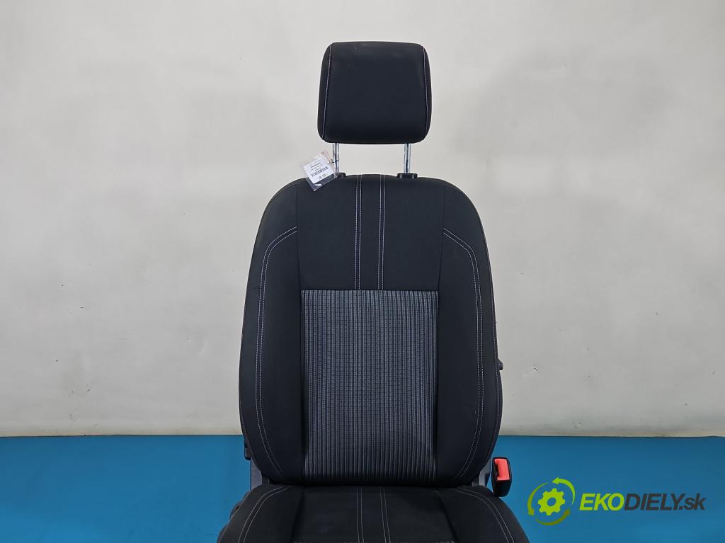 Ford C-Max II 2010-2019 2.0 tdci 140 HP manual 103 kW 1997 cm3 5- Sedačka pravý  (Sedadlo)