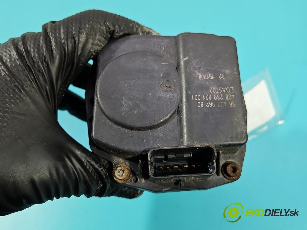 Citroen C2 1.1 8V 60 HP manual 44 kW 1124 cm3 3- klapka 9640796280 (Škrtiaca klapka)