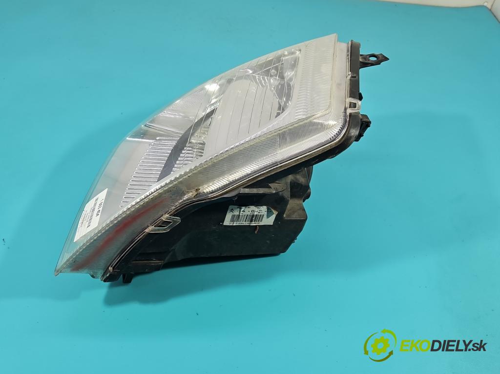 Citroen C2 1.1 8V 60 hp manual 44 kW 1124 cm3 3- světlo pravý 9680128180 (Pravé přední světlo)