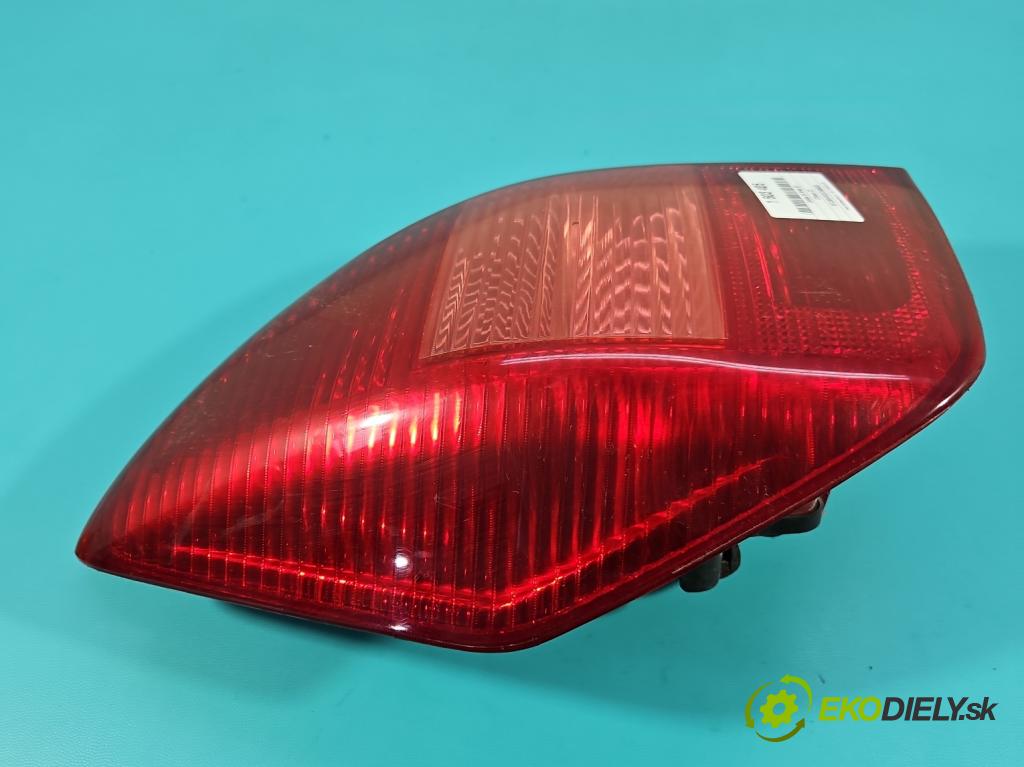 Citroen C2 1.1 8V 60 HP manual 44 kW 1124 cm3 3- svetlo / reflektor zadné ľavé  (Kľučka dverí ostatné)