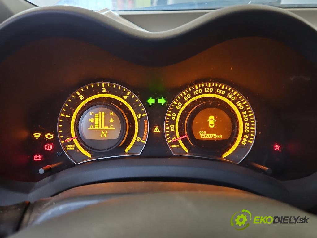 Toyota Auris I 2006-2013 1.4 D4D 90 HP automatic 66 kW 1364 cm3 3- prístrojovka/ budíky 83800-02M32 (Prístrojová doska)