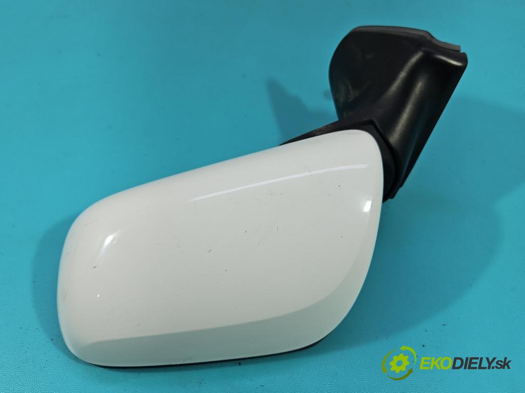 Toyota Auris I 2006-2013 1.4 D4D 90 hp automatic 66 kW 1364 cm3 3- zpětné zrcátko levé  (Klika dveří ostatní)