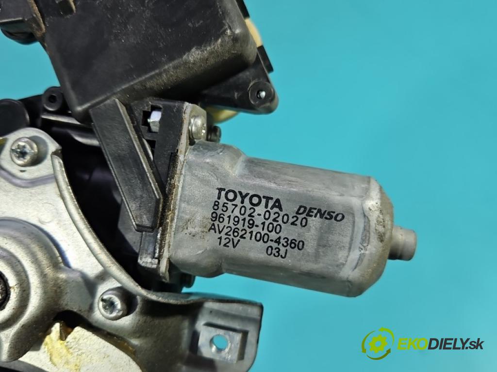 Toyota Auris I 2006-2013 1.4 D4D 90 HP automatic 66 kW 1364 cm3 3- mechanizmus okna predné ľavý 975514-102