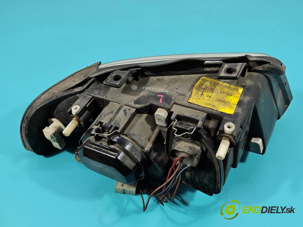 Audi A4 B5 1994-2001 1.9 tdi 110 hp manual 81 kW 1896 cm3 5- světlo levý  (Klika dveří ostatní)