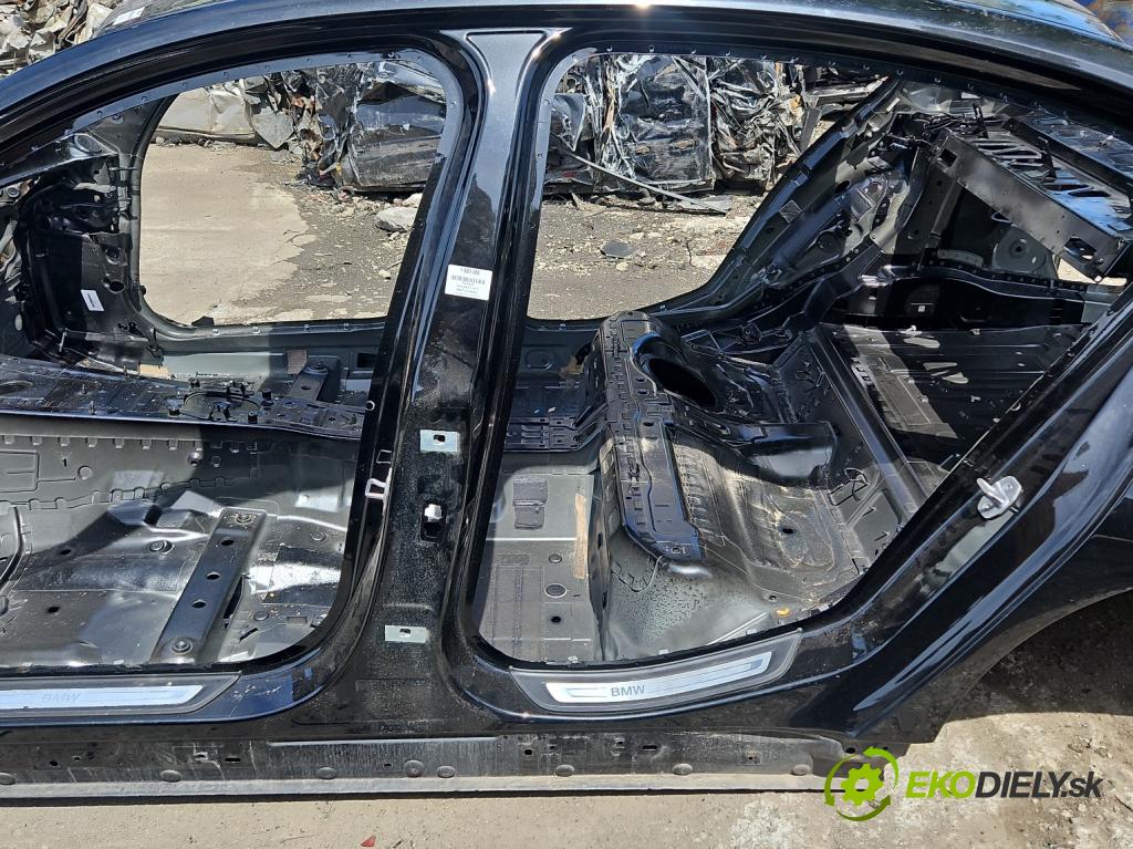 Bmw 5 G30 2017-2024 2.0 T 184hp automatic 135 kW 1998 cm3 4- Práh: ľavý (Karoséria ostatné)