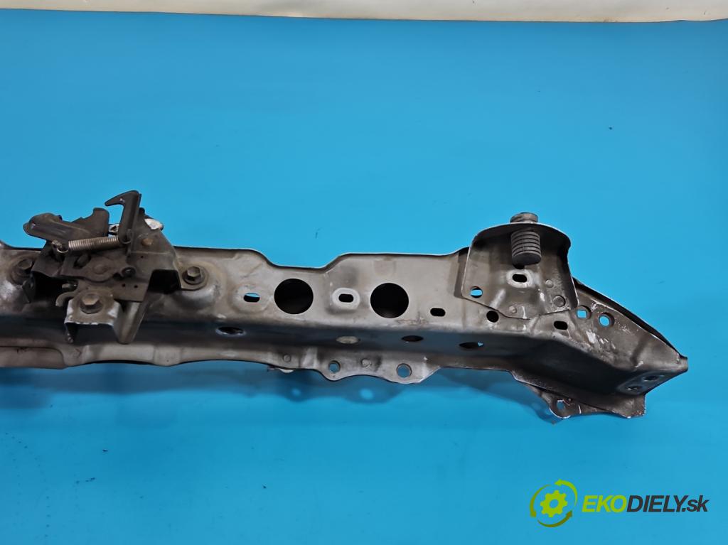 Toyota Yaris III 2011-2020 1.3 vvti 99 HP manual 73 kW 1329 cm3 5- pas predný  (Výstuha predná)