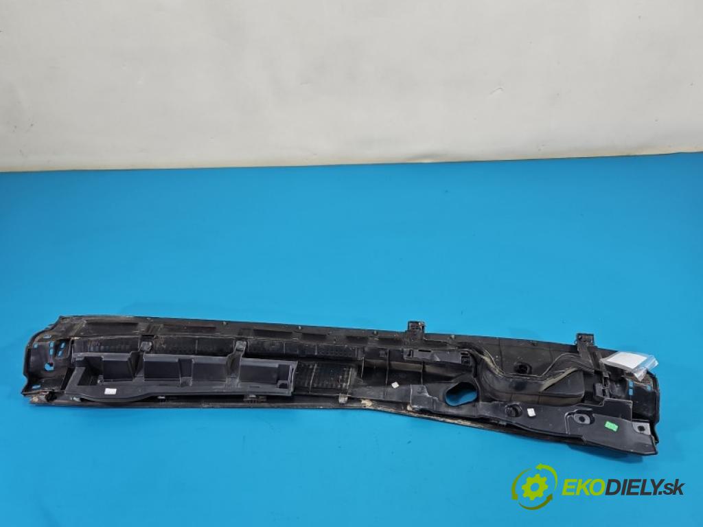 Toyota Yaris III 2011-2020 1.3 vvti 99 hp manual 73 kW 1329 cm3 5- torpédo 55783-0D140 (Plast pod čelním sklem)