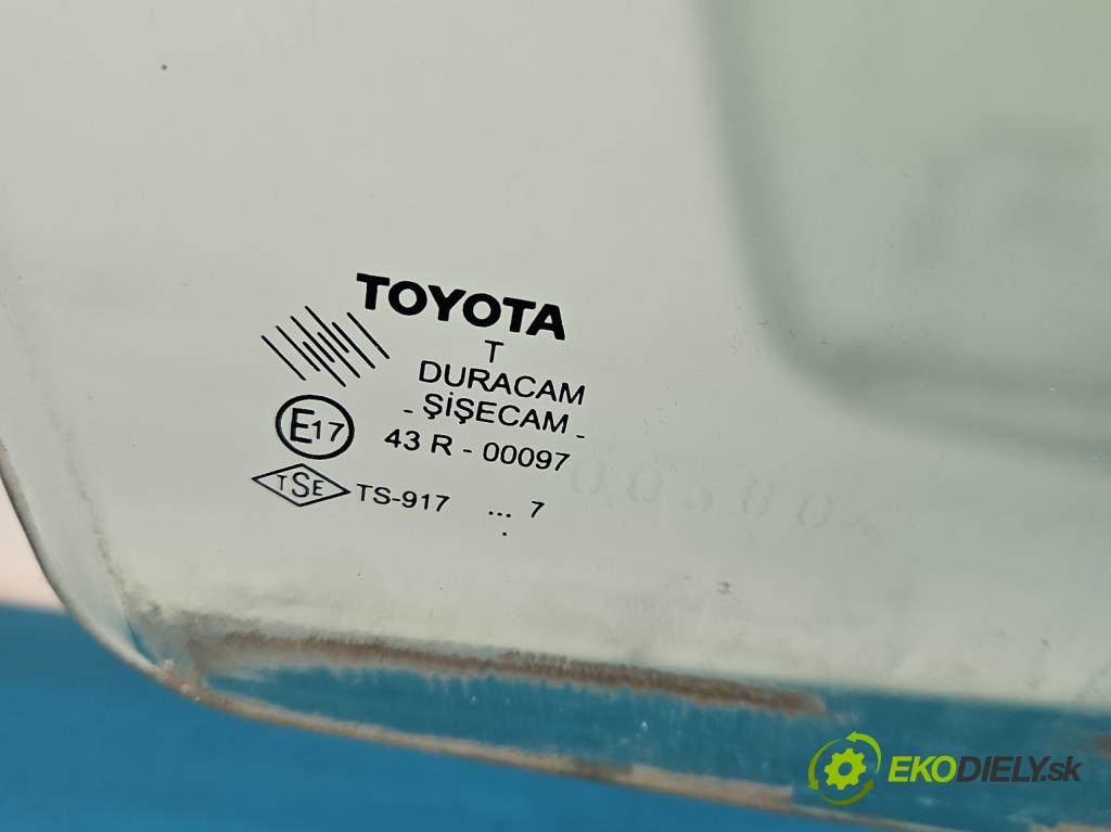 Toyota Auris I 2006-2013 1.4 D4D 90 HP automatic 66 kW 1364 cm3 3- sklo dvere predné pravé