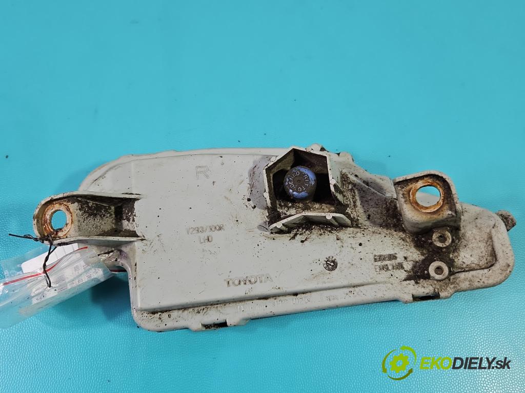 Toyota Yaris III 2011-2020 1.3 vvti 99 HP manual 73 kW 1329 cm3 5- Odraz: