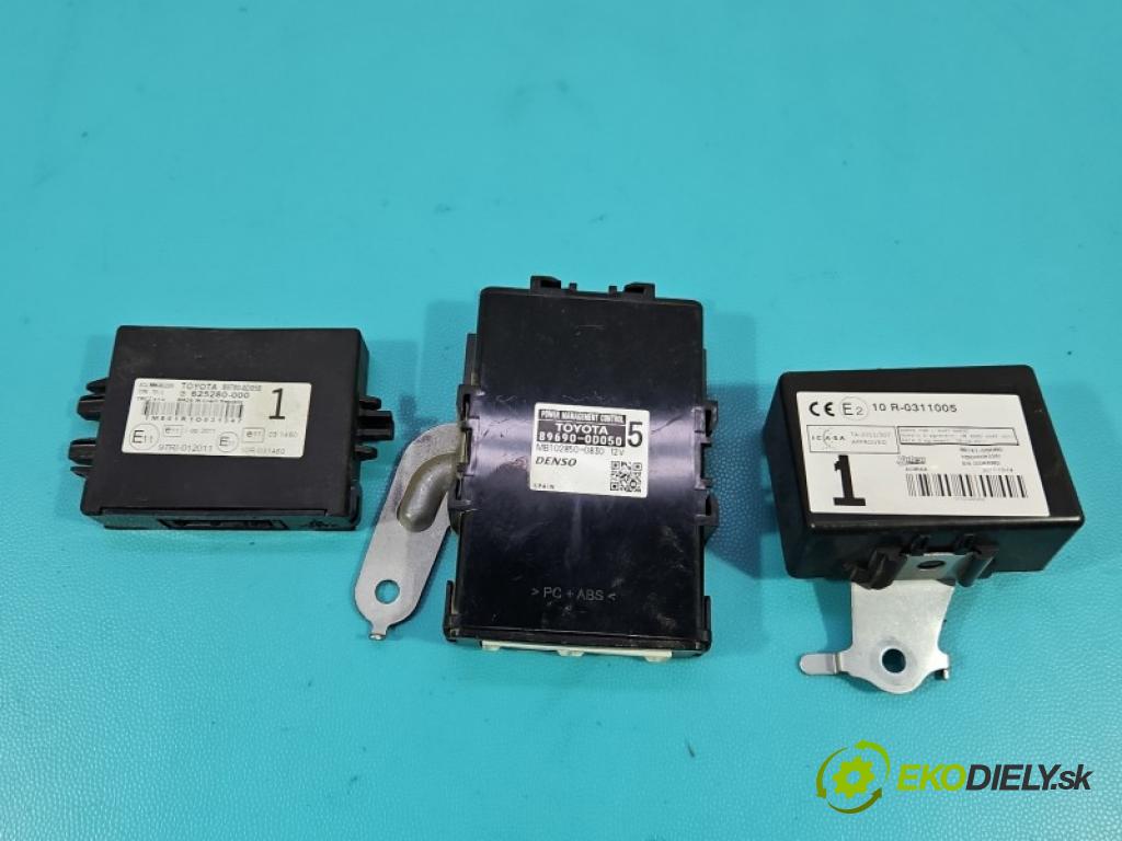 Toyota Yaris III 2011-2020 1.3 vvti 99 hp manual 73 kW 1329 cm3 5- řídící jednotka motoru 89661-0DF50