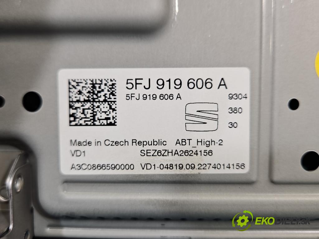 Seat Ateca 2016- 1.5 TSI 150 HP automatic 110 kW 1498 cm3 5- Zobrazit: 5FJ919606A (Prístrojová doska)