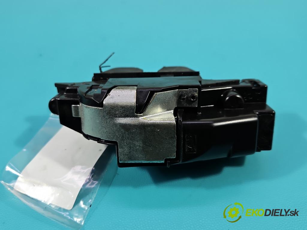 Citroen C4 Grand picasso I 2006-2013 2.0 16V 140 HP automatic 103 kW 1997 cm3 5- zámok kufrové dvere zadné 9660403980