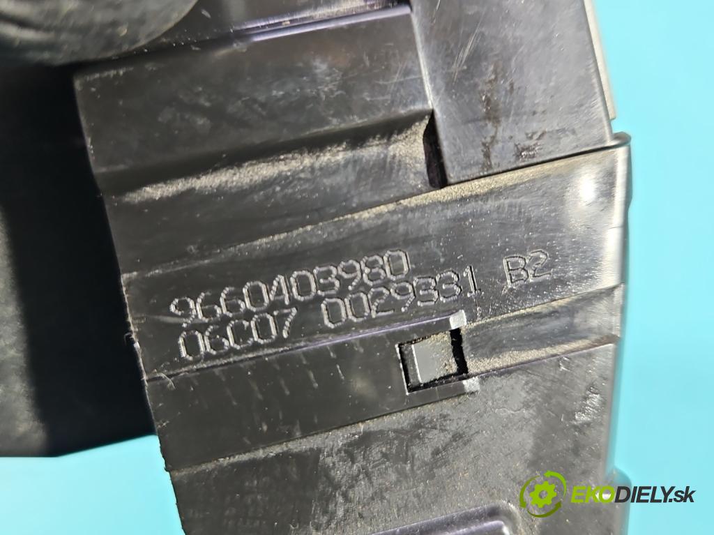 Citroen C4 Grand picasso I 2006-2013 2.0 16V 140 HP automatic 103 kW 1997 cm3 5- zámok kufrové dvere zadné 9660403980