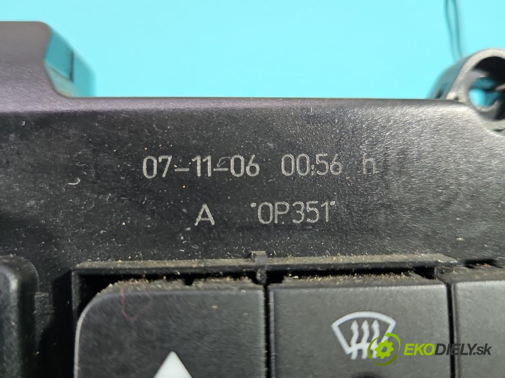 Seat Leon II 2005-2012 1.9 tdi 105 HP manual 77 kW 1896 cm3 5- panel kúrenia