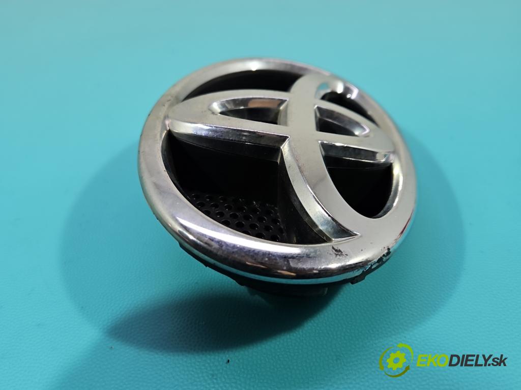 Toyota Auris I 2006-2013 1.4 D4D 90 hp automatic 66 kW 1364 cm3 3- mřížka 75311-02140