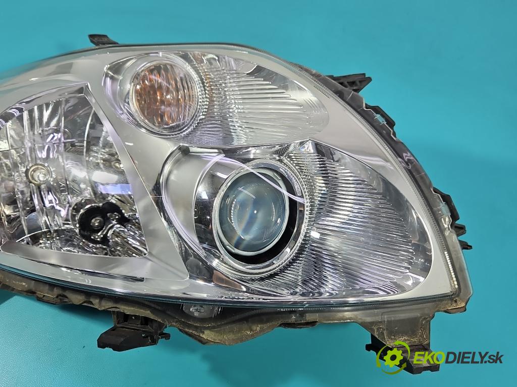 Toyota Auris I 2006-2013 1.4 D4D 90 HP automatic 66 kW 1364 cm3 3- Reflektor: pravý 81130-02470 (Svetlo predné pravé)