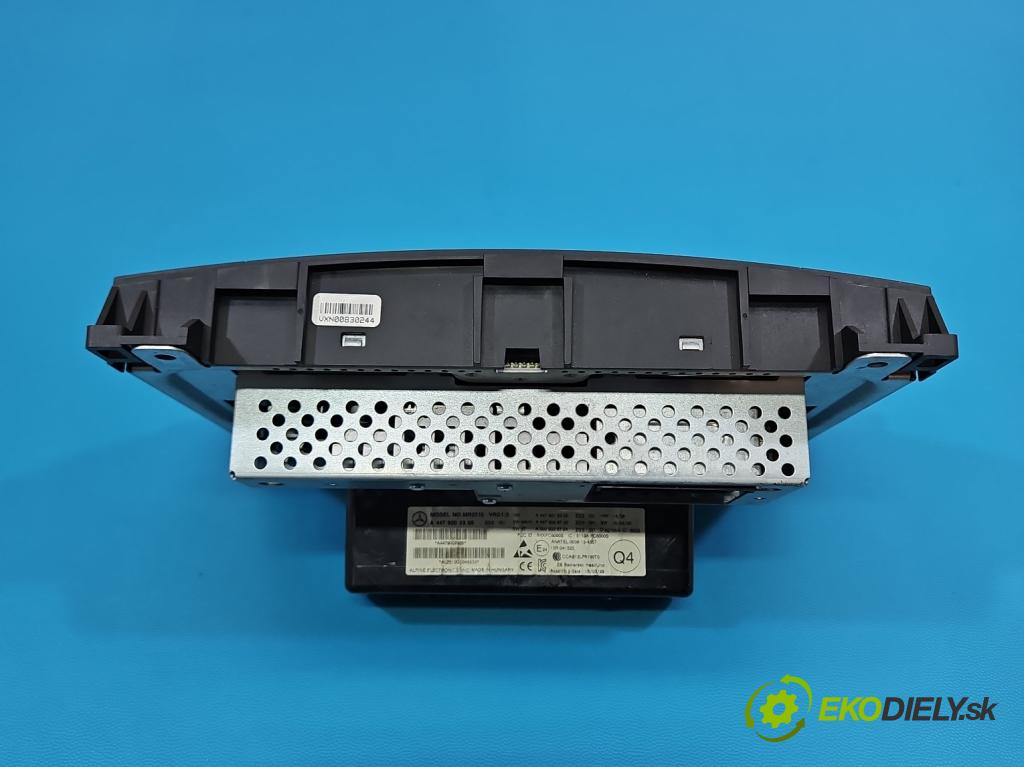 Mercedes Vito W447 2014- 1.6 cdi 114 HP manual 84 kW 1598 cm3 5- Radio originál A4479002305