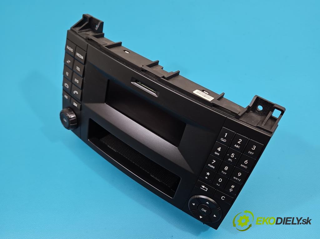 Mercedes Vito W447 2014- 1.6 cdi 114 HP manual 84 kW 1598 cm3 5- Radio originál A4479002305