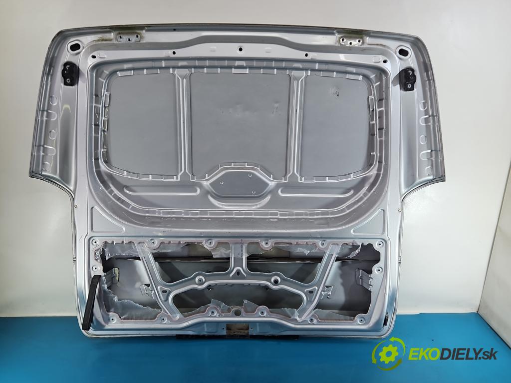 Mercedes Vito W447 2014- 1.6 cdi 114 HP manual 84 kW 1598 cm3 5- zadna kufor  (Kapota zadná (kufor))