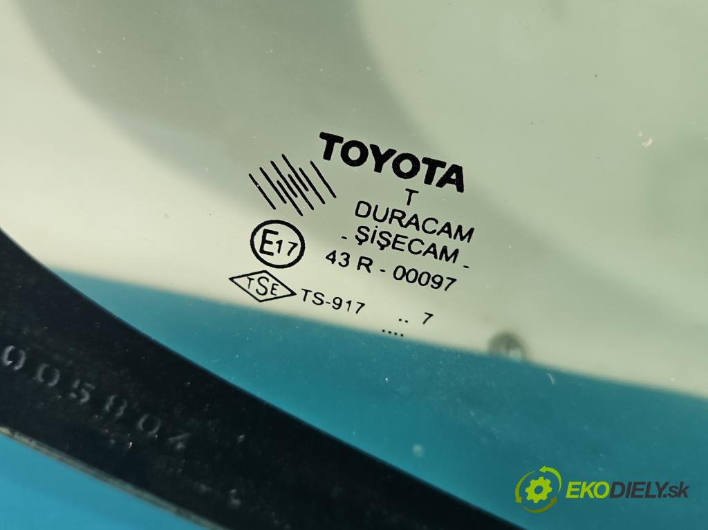Toyota Auris I 2006-2013 1.4 D4D 90 HP automatic 66 kW 1364 cm3 3- sklo zadné pravé