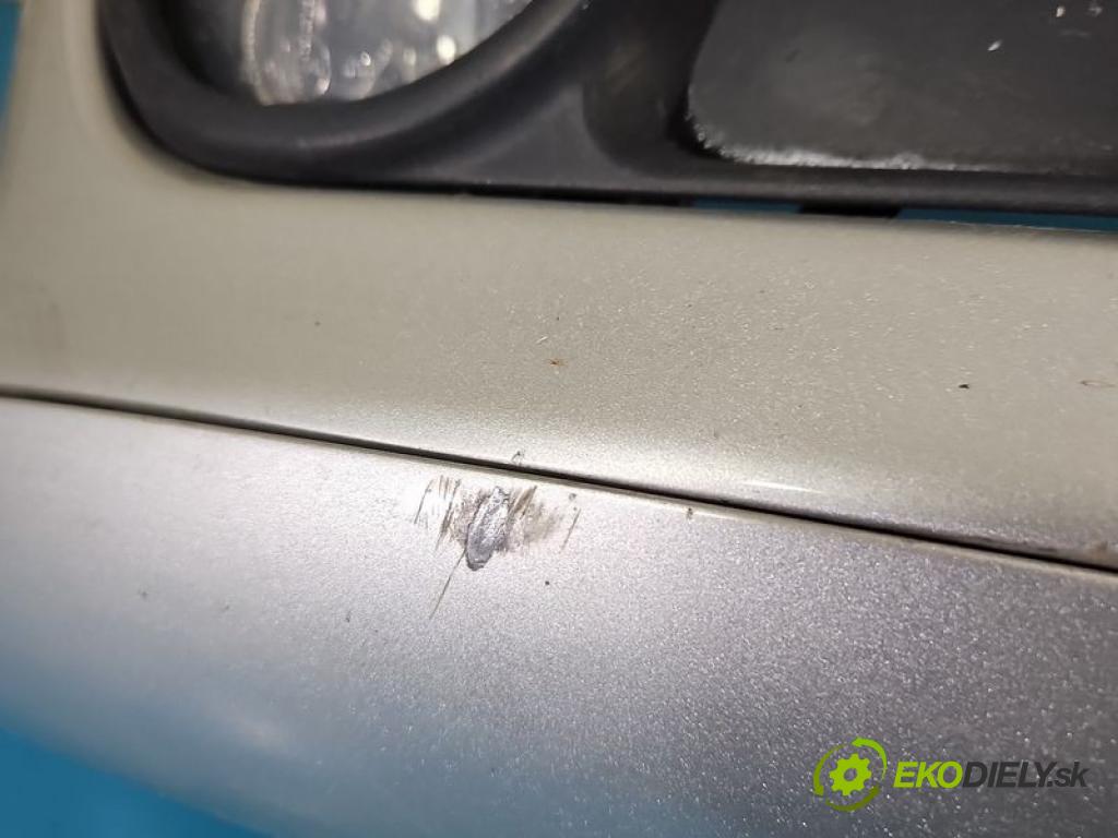 Toyota Corolla Verso II 2004-2009 2.0 D4D 116 HP manual 85 kW 1995 cm3 5- nárazník predné  (Kľučka dverí ostatné)