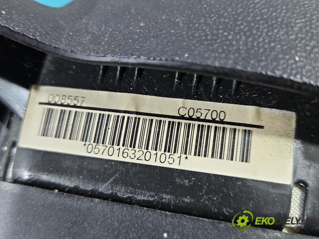 Seat Leon II 2005-2012 1.9 tdi 105 HP manual 77 kW 1896 cm3 5- airbag vzduch: Řidiči:  (Airbag)