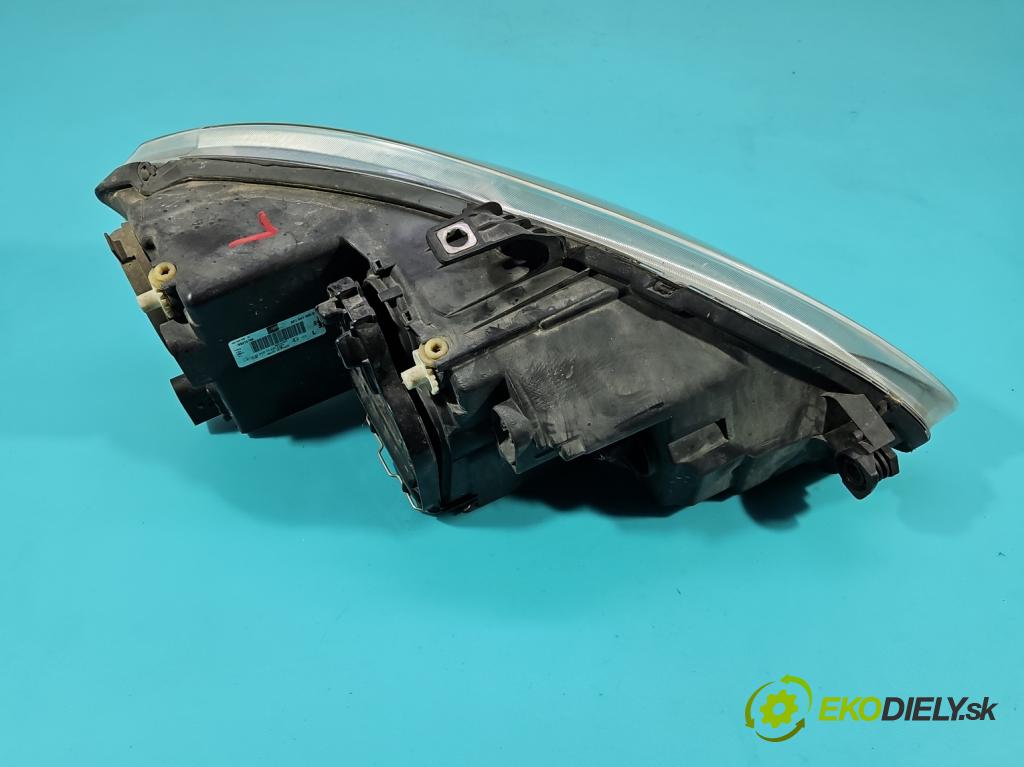 Seat Leon II 2005-2012 1.9 tdi 105 HP manual 77 kW 1896 cm3 5- Reflektor: ľavý 5P1941005D (Kľučka dverí ostatné)