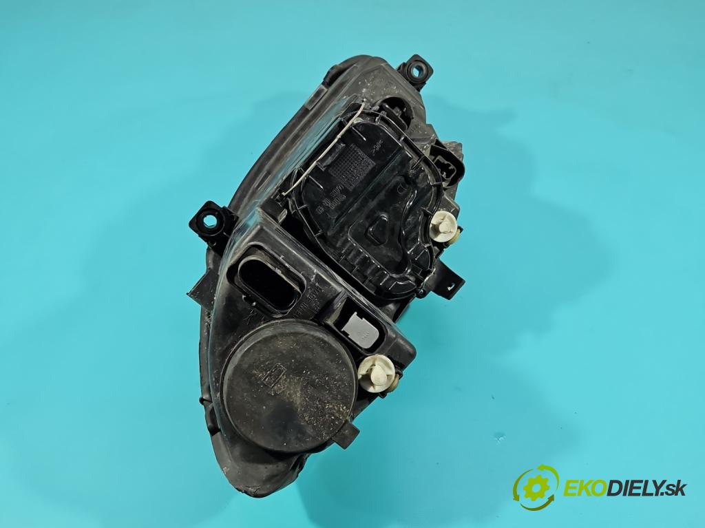 Seat Leon II 2005-2012 1.9 tdi 105 HP manual 77 kW 1896 cm3 5- Reflektor: pravý 5P1941006D (Svetlo predné pravé)