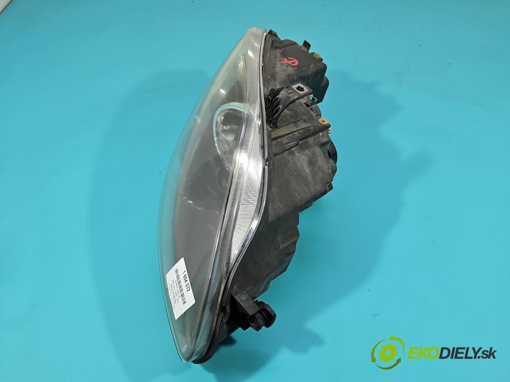 Seat Leon II 2005-2012 1.9 tdi 105 HP manual 77 kW 1896 cm3 5- Reflektor: pravý 5P1941006D (Svetlo predné pravé)