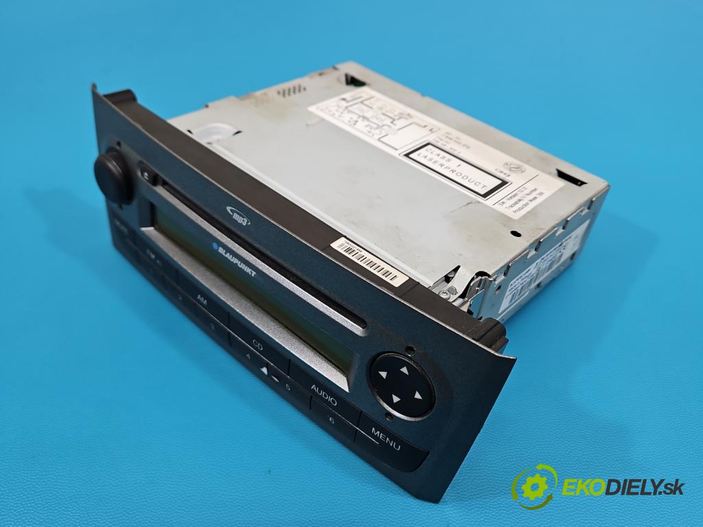 Fiat Punto Grande 1.4 T 120 HP manual 88 kW 1368 cm3 5- Radio originál 7648543316