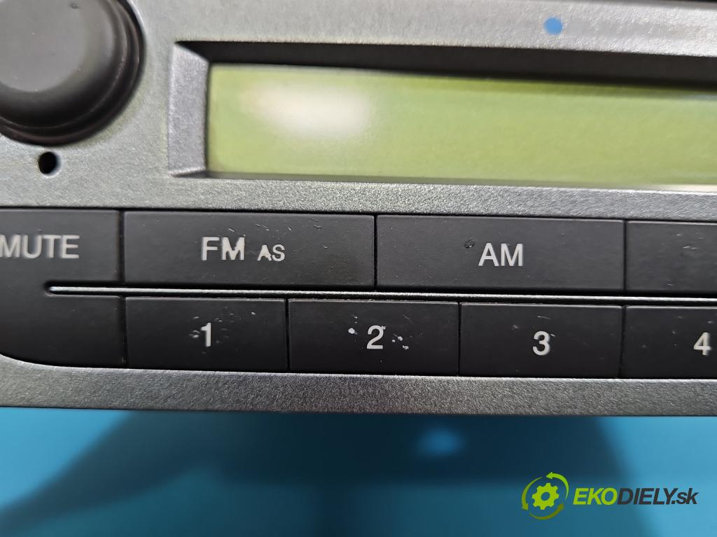 Fiat Punto Grande 1.4 T 120 HP manual 88 kW 1368 cm3 5- Radio originál 7648543316