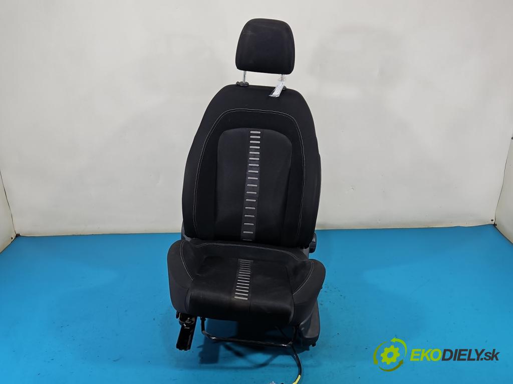 Fiat Punto Grande 1.4 T 120 hp manual 88 kW 1368 cm3 5- Sedadlo levý  (Sedadlo)