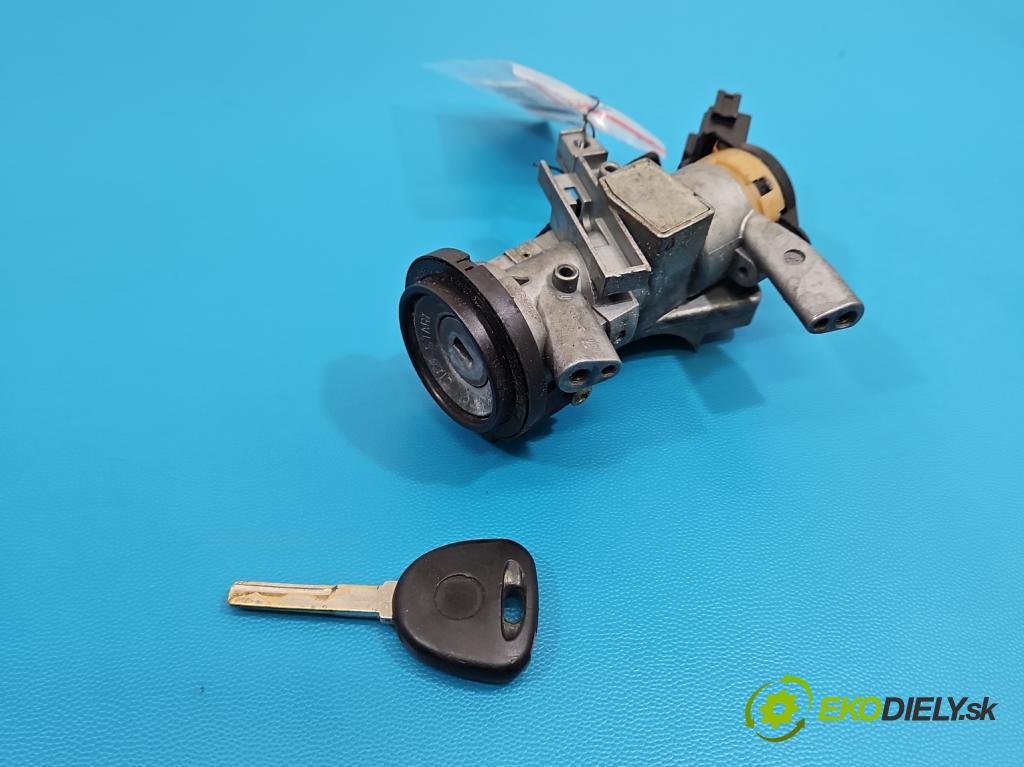 Mitsubishi Space star 1.8 GDI 122 hp manual 90 kW 1834 cm3 5- spínací skříňka  (Spínací skříňka)