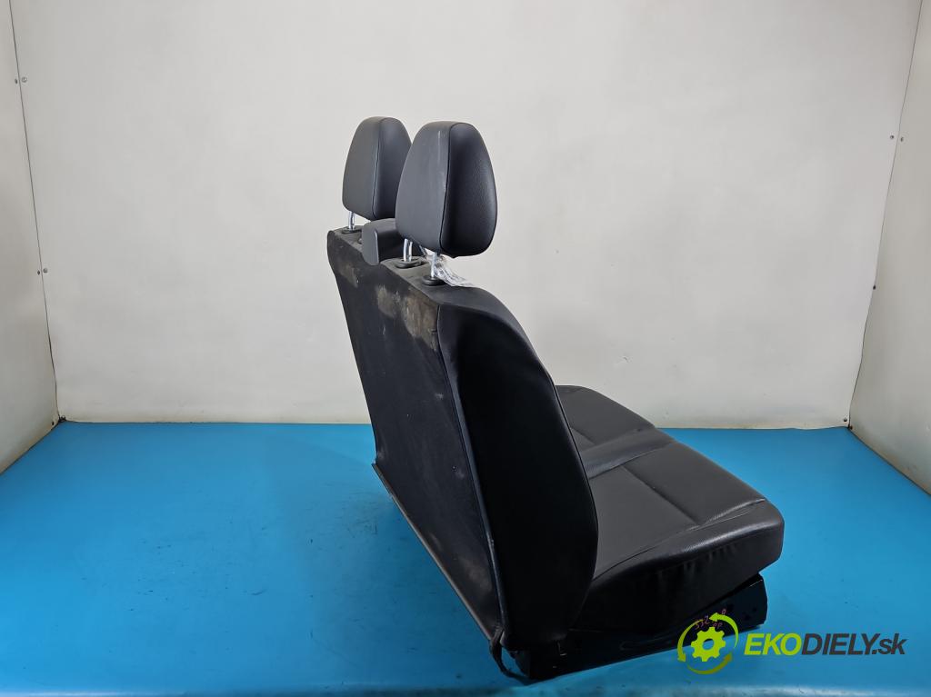 Mercedes Vito W447 2014- 1.6 cdi 114 HP manual 84 kW 1598 cm3 5- Sedačka pravý  (Sedadlo)