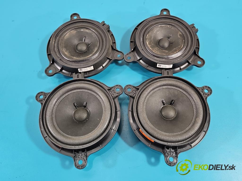 Mazda CX-3 2014-2021 1.5 105 hp manual 77 kW 1499 cm3 5- reproduktory komplet 