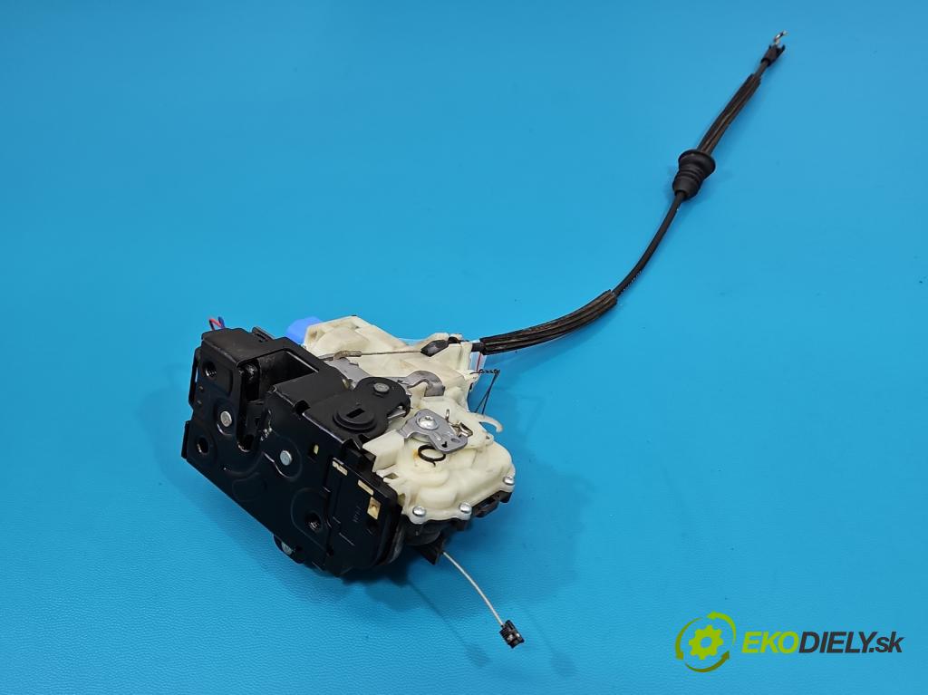 Seat Ibiza III 6L 2002-2008 1.4 16V 75 hp manual 55 kW 1390 cm3 5- zámek zadní pravý 